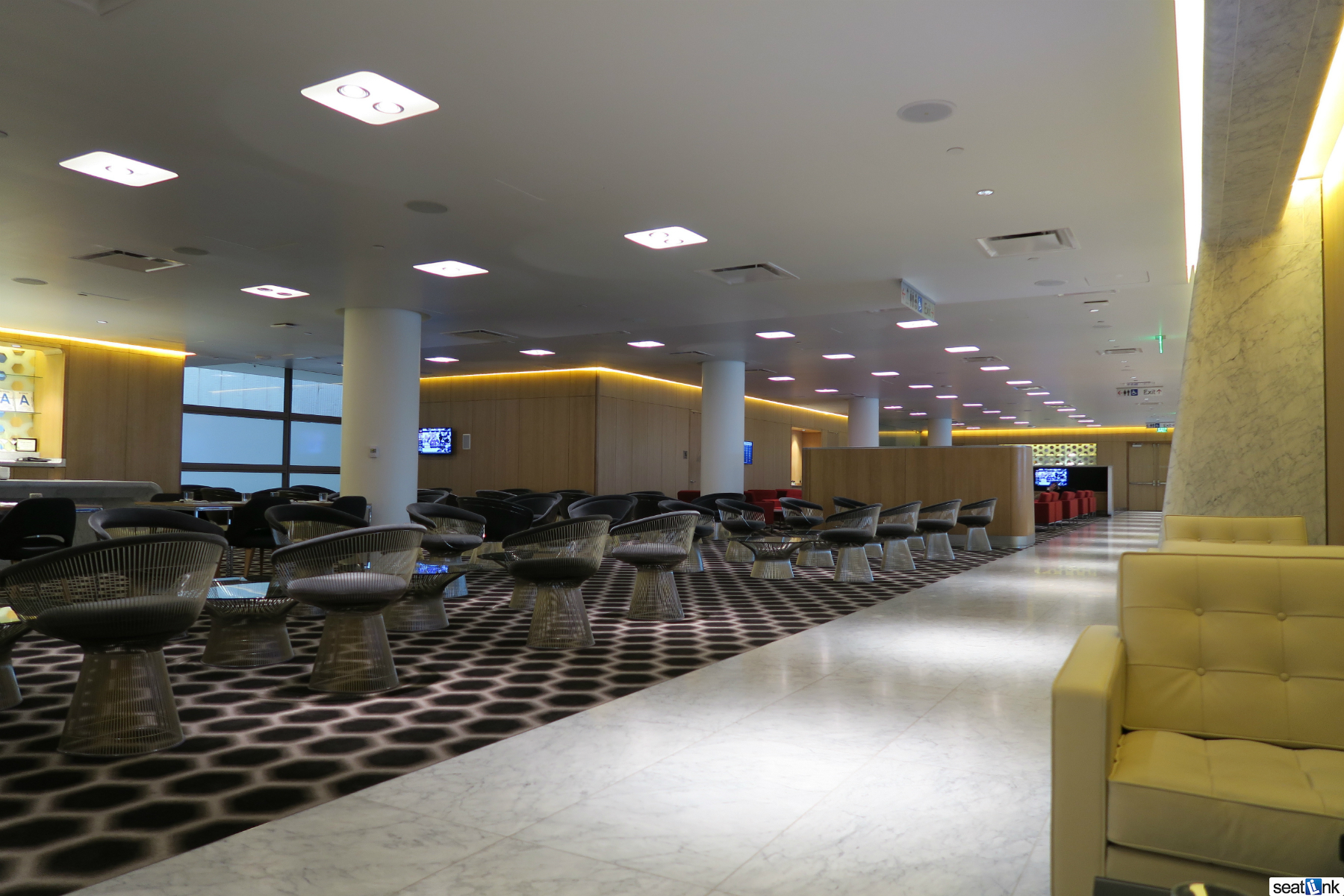 Qantas First Class Lounge Los Angeles (LAX) Review - The Seatlink Blog